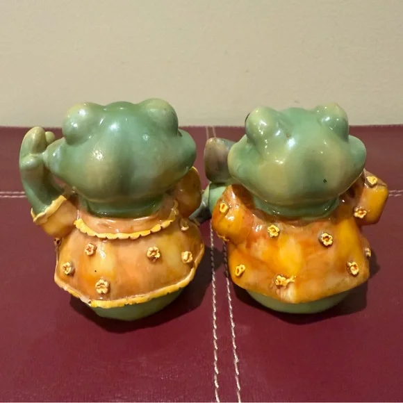 Vintage Frog Gardeners Shelf Sitter Figurines - Picture 4 of 9